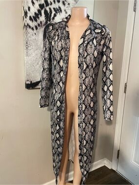 Snake Skin anima Print Long Open Front Cardigan Duster stretch comfort Medium